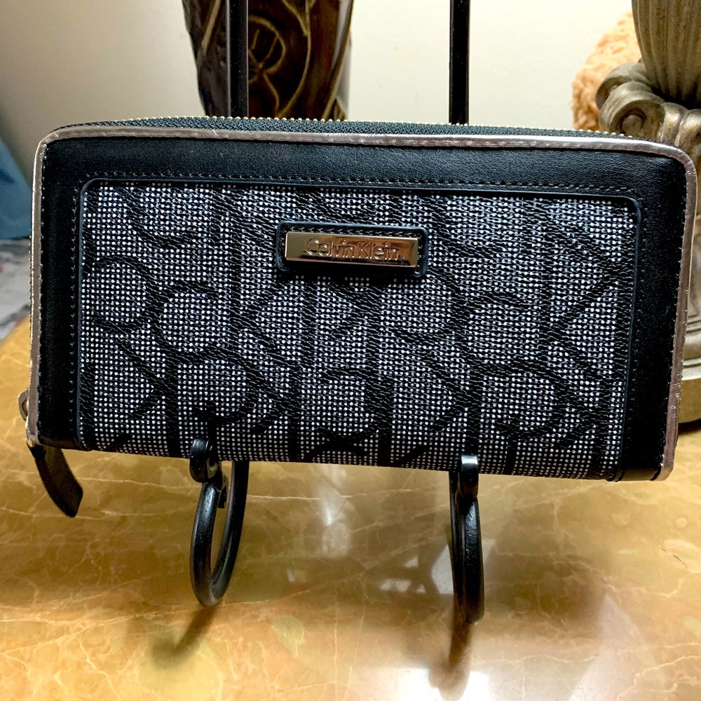 Calvin Klein Monogram Logo black/Grey Wallet